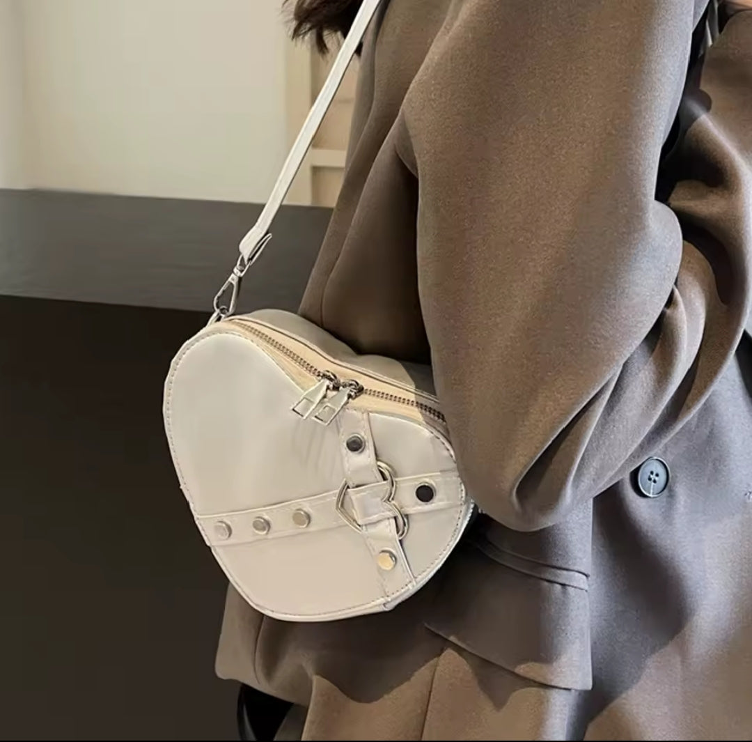 Cartera bandolera corazón #CodU