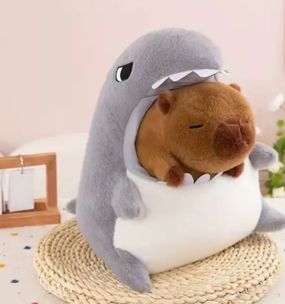 Peluche capybara tiburón #CodM