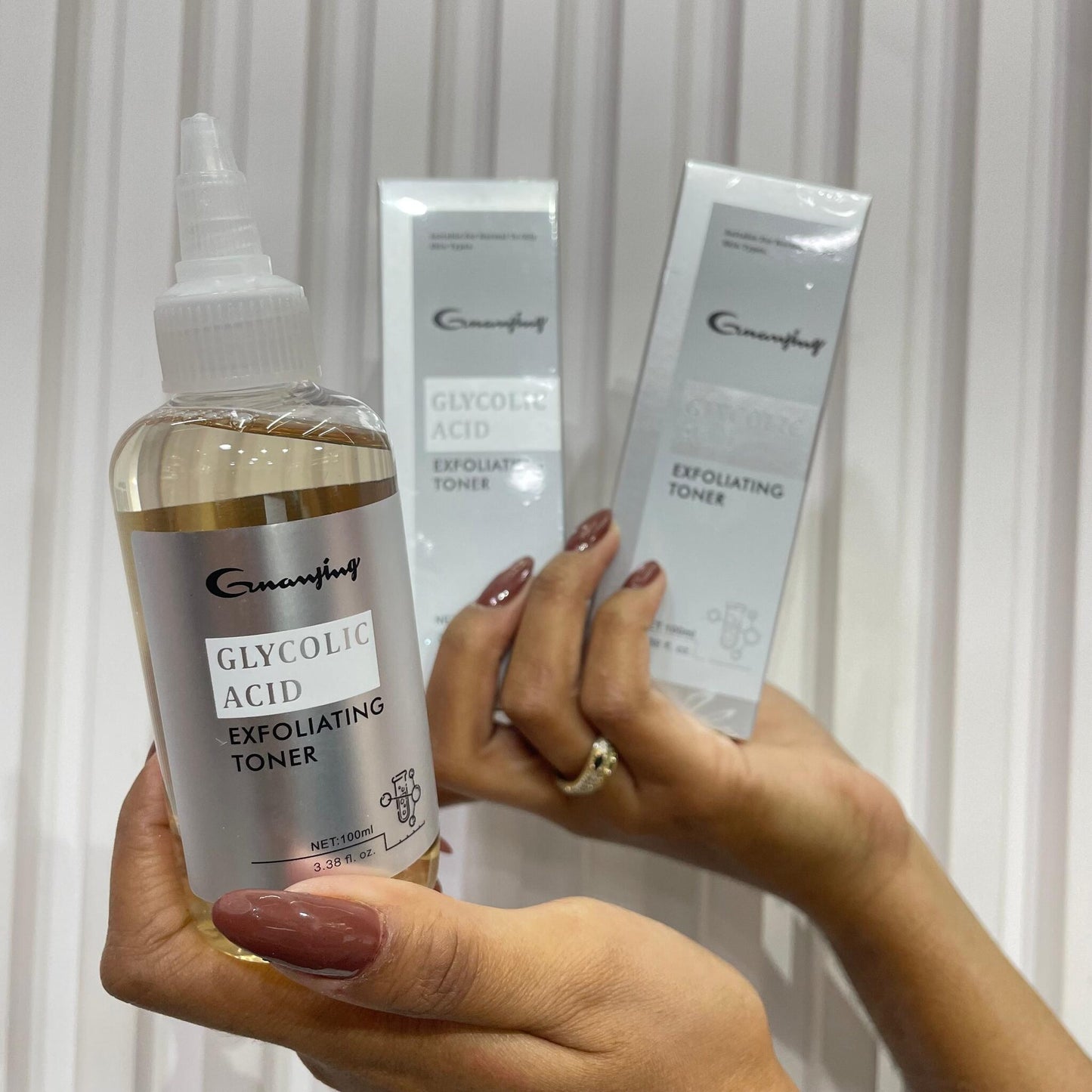 Tónico Facial Exfoliante con Ácido Glicólico de la marca Guanjing #CodO