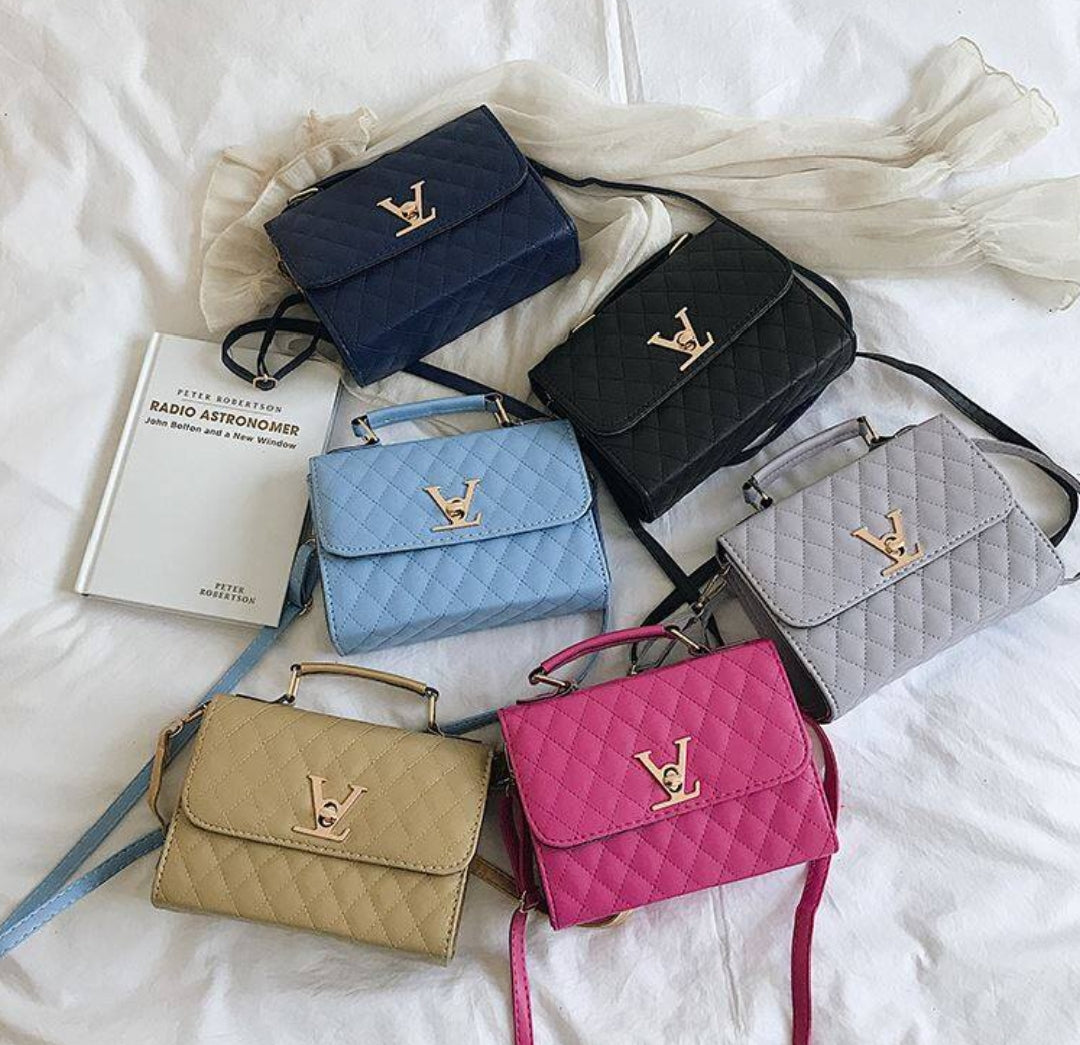 Cartera bandolera LV