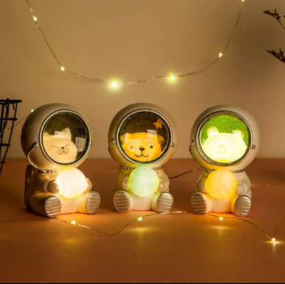 Lámparas astronauta #CodU